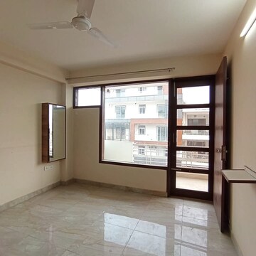 3 BHK Apartment For Rent in Uppal Southend, Sector 49