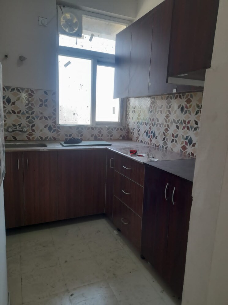 Kitchen, nimbus-the-hyde-park 3 Bedroom 1320 Sq.Ft. Apartment In Sector 78 Noida 7968390