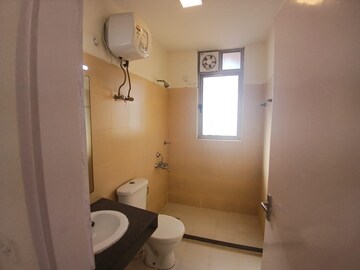 Bathroom in 2 BHK Apartment at Unitech Fresco, Sector 50 – for Rent