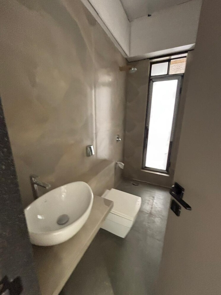 Bathroom, komal-aurum-heights 3 Bedroom 1241 Sq.Ft. Apartment In Mahalaxmi Mumbai 7968401