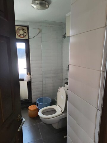 Master Bedroom in 3 BHK Apartment at Unitech Fresco, Sector 50 – for Rent