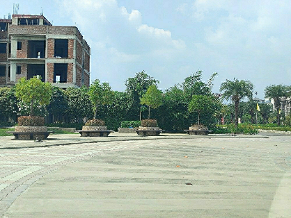 Plot For Sale in Omaxe Metro City