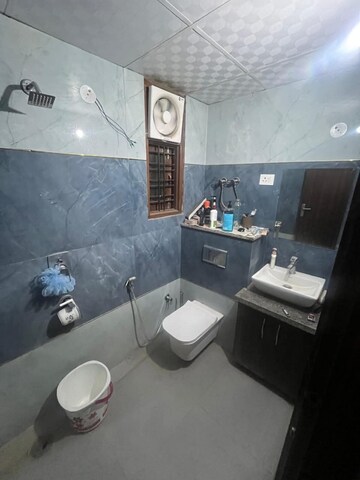 Master Bedroom in 3 BHK Builder Floor at Ansal Plaza Sector-23, Sector 23 – for Rent