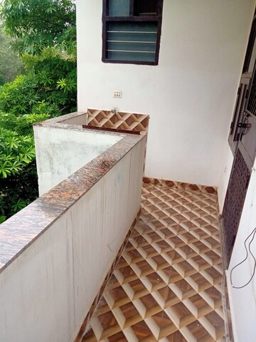 Balcony in 2 BHK Builder Floor at Sushant Lok 3, Sector 57 – for Rent