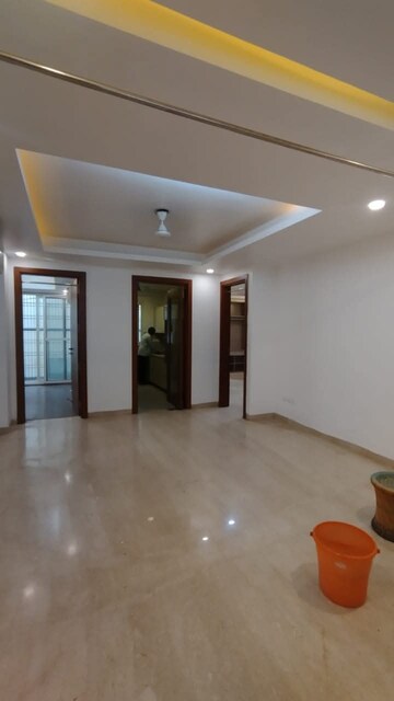 Room in 3 BHK Builder Floor at Uday Park – for Rent