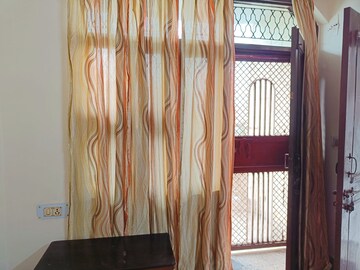   Pg at Rohini Sector 16 – for Rent