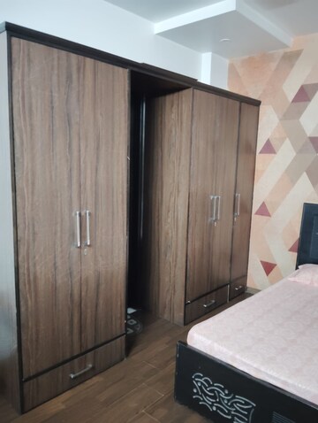 Bedroom in 3.5 BHK Apartment at Vipul Greens, Sector 48 – for Rent