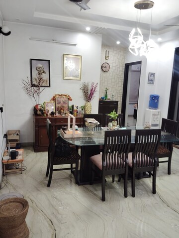 Master Bedroom in 3.5 BHK Apartment at Vipul Greens, Sector 48 – for Rent