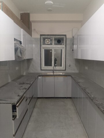Kitchen in 3 BHK Builder Floor at SS Mayfield Gardens, Sector 51 – for Rent