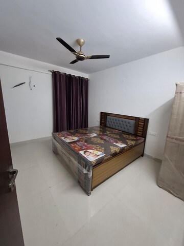 Furnished Amenities in 3.5 BHK Apartment at Hermitage Centralis, Vip Road – for Rent