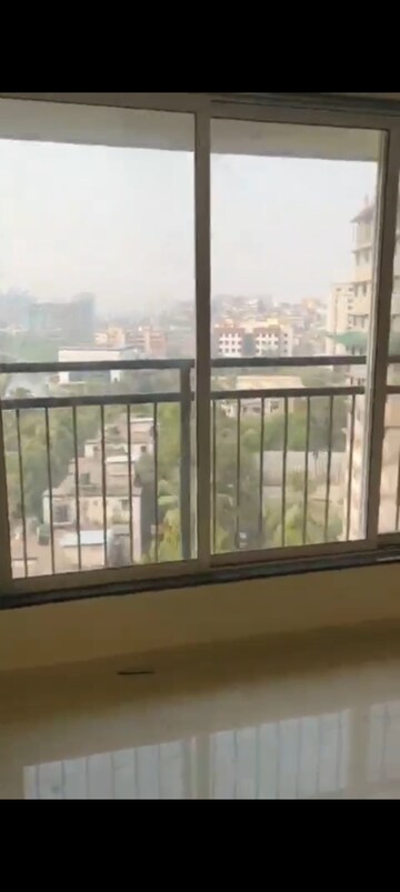 Master Bedroom in 1 BHK Apartment at Kurla East – for Rent