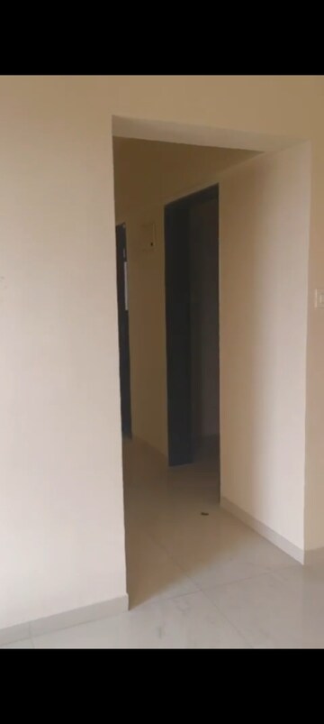 Room in 1 BHK Apartment at Kurla East – for Rent
