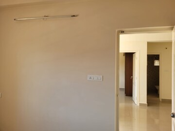 Room in 3 BHK Builder Floor at Nirman Sonestaa Silver Oak, Thubarahalli – for Rent