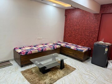 Room in  Pg at Grant Road – for Rent