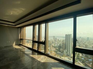 Room in 5 BHK Apartment at Lodha Trump Tower, Worli – for Rent