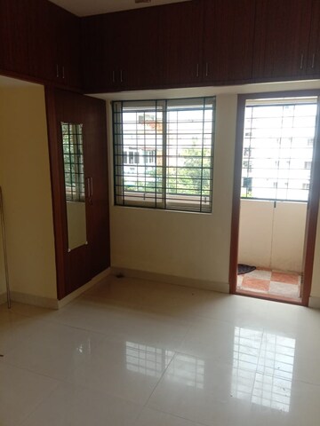 Room in 2 BHK Builder Floor at Hsr Layout – for Rent