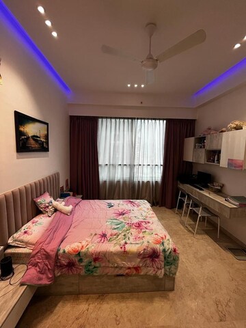 Bedroom in 3 BHK Apartment at Marathon Monte South, Byculla West – for Rent