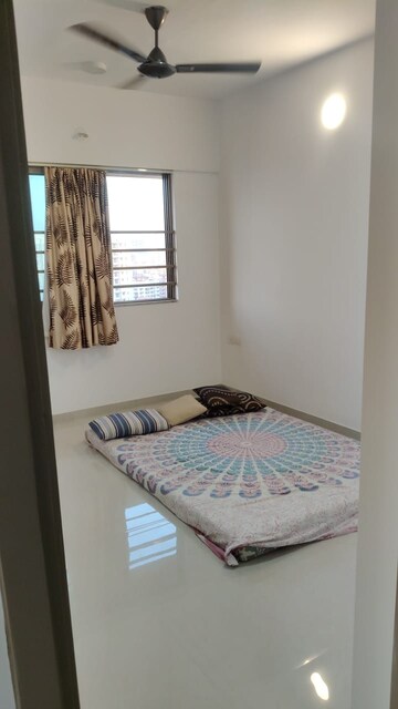 Bedroom in 3 BHK Apartment at Sheth Vasant Oasis, Andheri East – for Rent