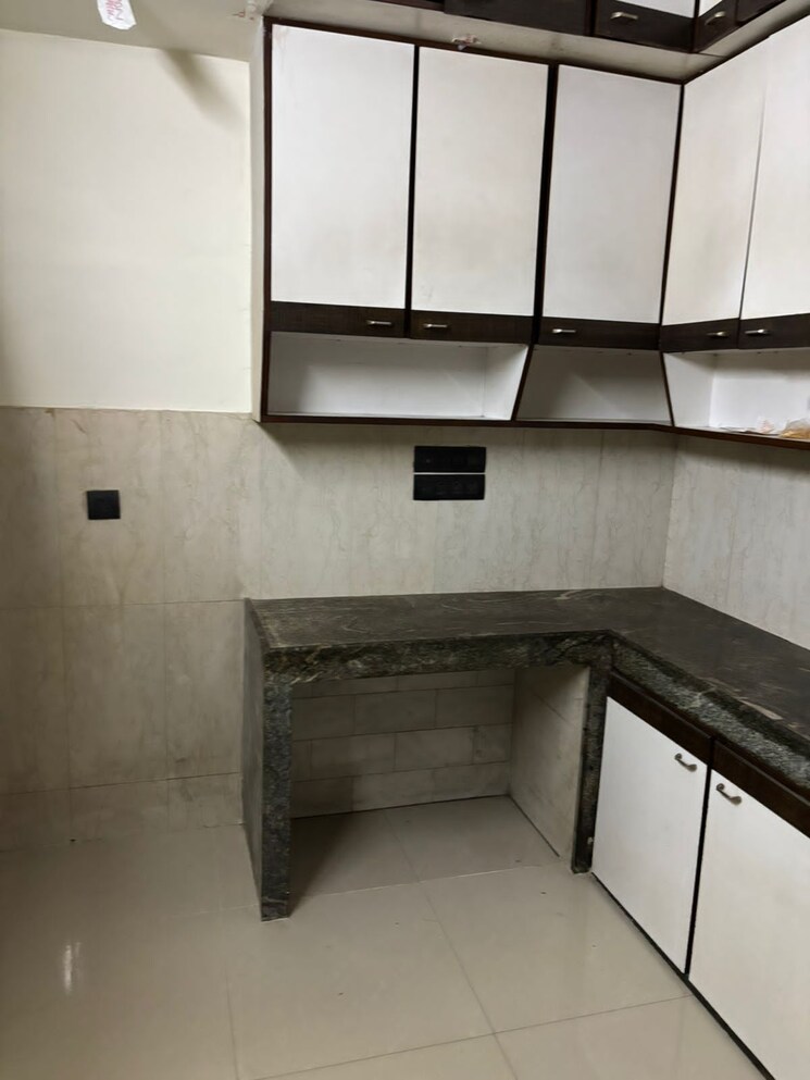 Kitchen, nandan-society 2 Bedroom 750 Sq.Ft. Apartment In Matunga Road Mumbai 7968726