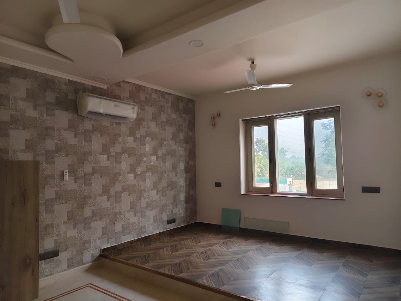 4 BHK + Servant Room Builder Floor For Sale in Greater Kailash II