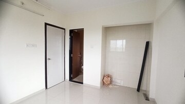 Room in 1 BHK Apartment at Raunak Bliss, Ghodbunder Road – for Rent