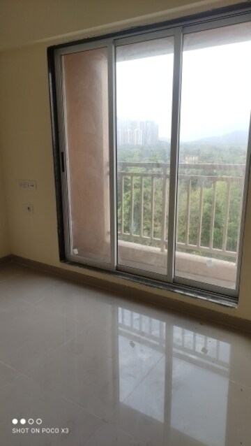 Room in 1 BHK Apartment at Raunak Bliss, Ghodbunder Road – for Rent