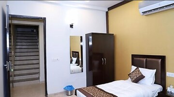 Room in  Pg at Sector 57 – for Rent