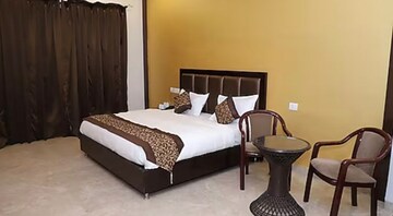 Room in  Pg at Sector 30 – for Rent