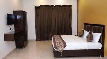 Room in  Pg at Sector 30 – for Rent
