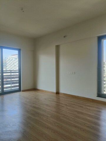 Room in 2 BHK Apartment at Arvind Elan, Kothrud – for Rent