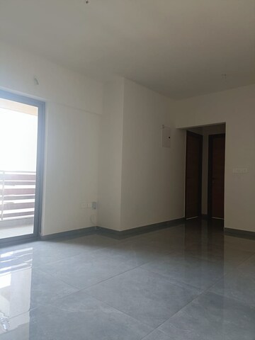 Room in 2 BHK Apartment at Arvind Elan, Kothrud – for Rent