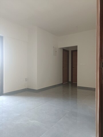 Room in 2 BHK Apartment at Arvind Elan, Kothrud – for Rent