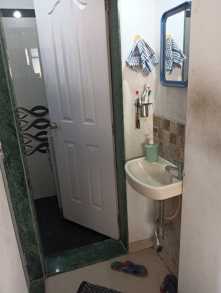 Bathroom, rishabh-heritage 1 Bedroom 600 Sq.Ft. Apartment In Kothrud Pune 7968883