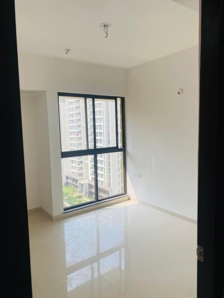 Room, lodha-palava-fresca-c-and-d 1 Bedroom 420 Sq.Ft. Apartment In Dombivli East Thane 7968928