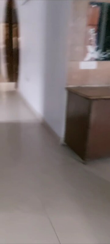 Room in 4 BHK Apartment at Panchsheel Sps Residency, Ahinsa Khand ii – for Rent