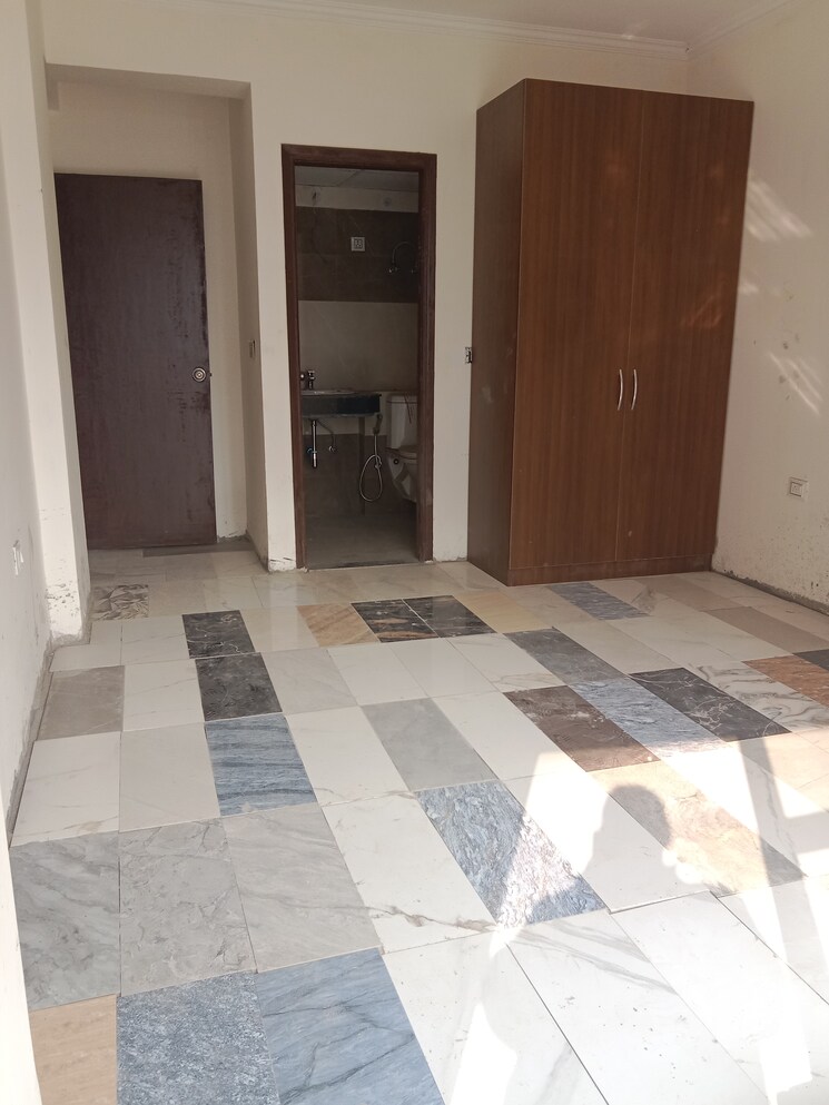 Room, cosmos-express-99 2.5 Bedroom 1550 Sq.Ft. Apartment In Sector 99 Gurgaon 7969067