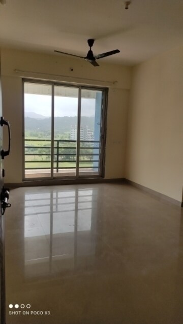 Room in 1 BHK Apartment at Rosa Gardenia, Ghodbunder Road – for Rent