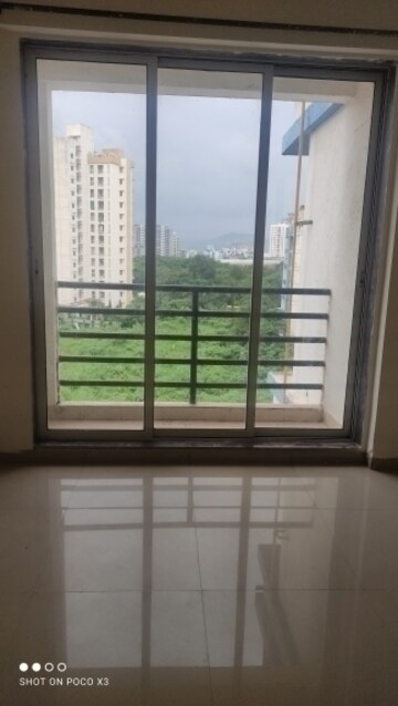 Room in 1 BHK Apartment at Rosa Gardenia, Ghodbunder Road – for Rent