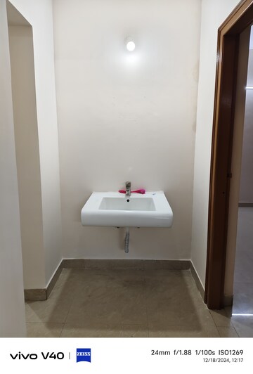 Bathroom in 2 BHK Builder Floor at Halasuru – for Rent