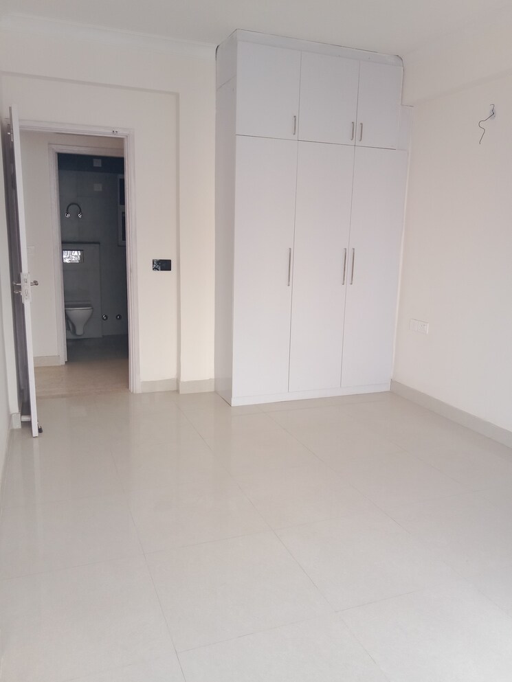 Room, cosmos-express-99 4 Bedroom 3000 Sq.Ft. Apartment In Sector 99 Gurgaon 7969122