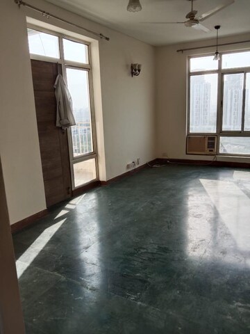 Room in 4 BHK Builder Floor at Ardee City, Sector 52 – for Sale