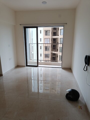 3 BHK Apartment For Rent in Sunteck Maxxworld, Naigaon East