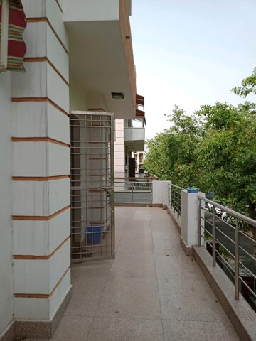 Balcony in 2 BHK Builder Floor at MMR 52nd Avenue, Sector 52 – for Rent