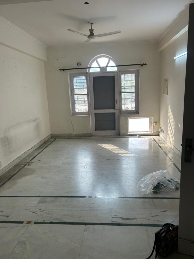 Room, ardee-city 3 Bedroom 1400 Sq.Ft. Builder Floor In Sector 52 Gurgaon 7969170