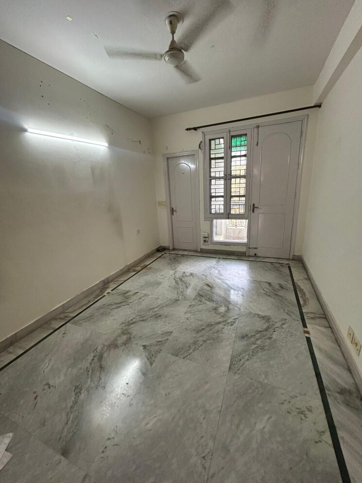 Room, ardee-city 3 Bedroom 1400 Sq.Ft. Builder Floor In Sector 52 Gurgaon 7969170