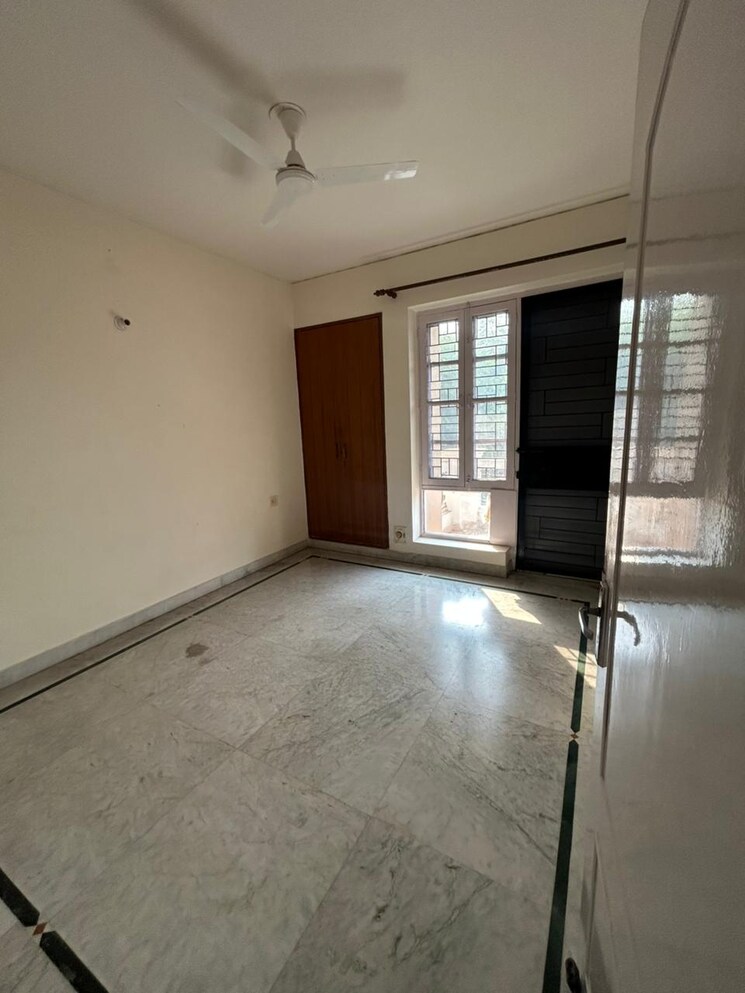 Room, ardee-city 3 Bedroom 1400 Sq.Ft. Builder Floor In Sector 52 Gurgaon 7969170