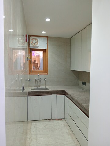 Master Bedroom in 3 BHK Builder Floor at Govindpuri – for Sale