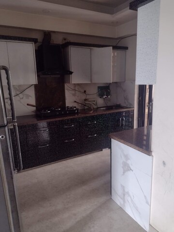 Kitchen in 3 BHK Builder Floor at Ardee City, Sector 52 – for Rent