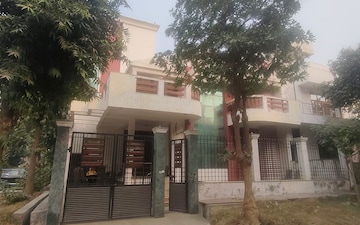 6 BHK Independent House For Sale in Habitat 44, Sector 44