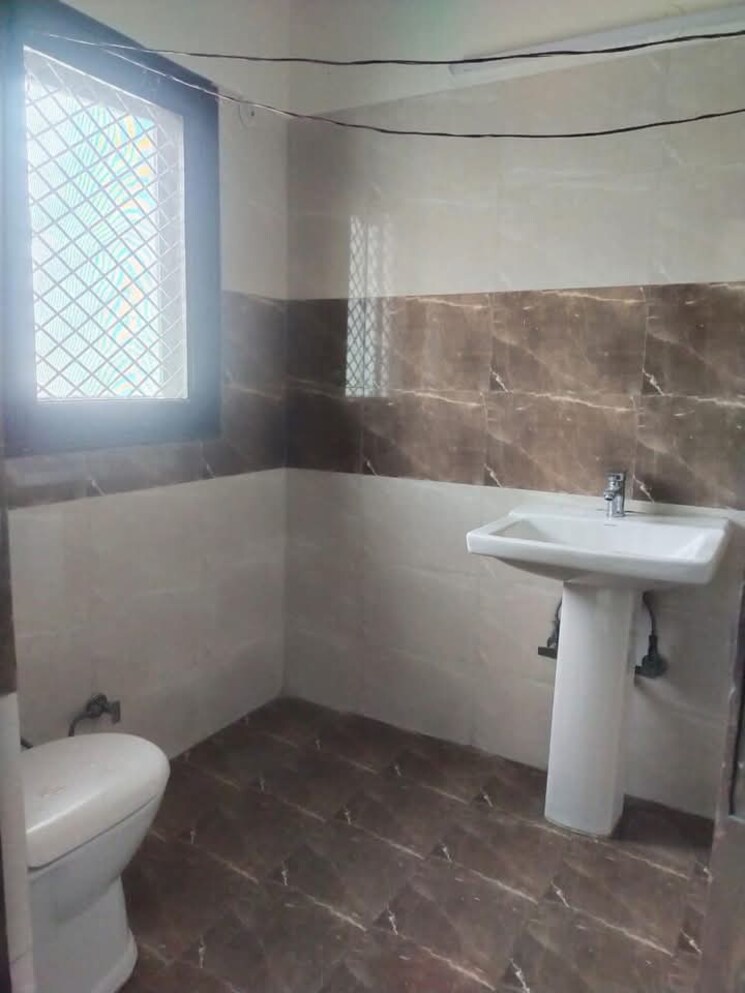 Master Bedroom, cosmos-express-99 4 Bedroom 3000 Sq.Ft. Apartment In Sector 99 Gurgaon 7969275